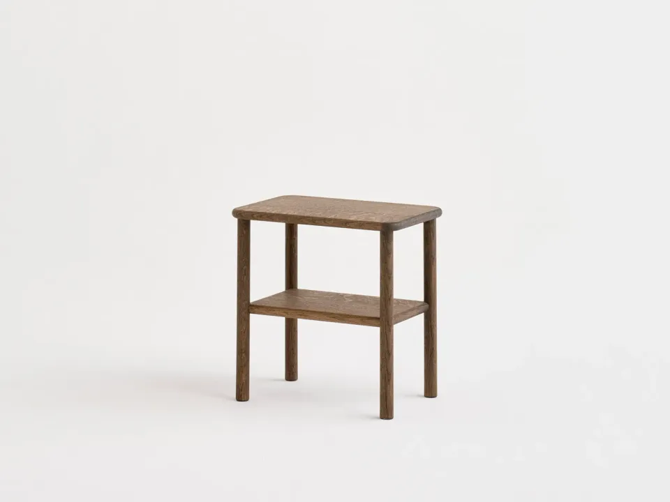 RYE Alling natbord røget eg rundt sidebord
