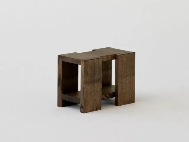 RYE Etagere sengebord samlekbart i træ
