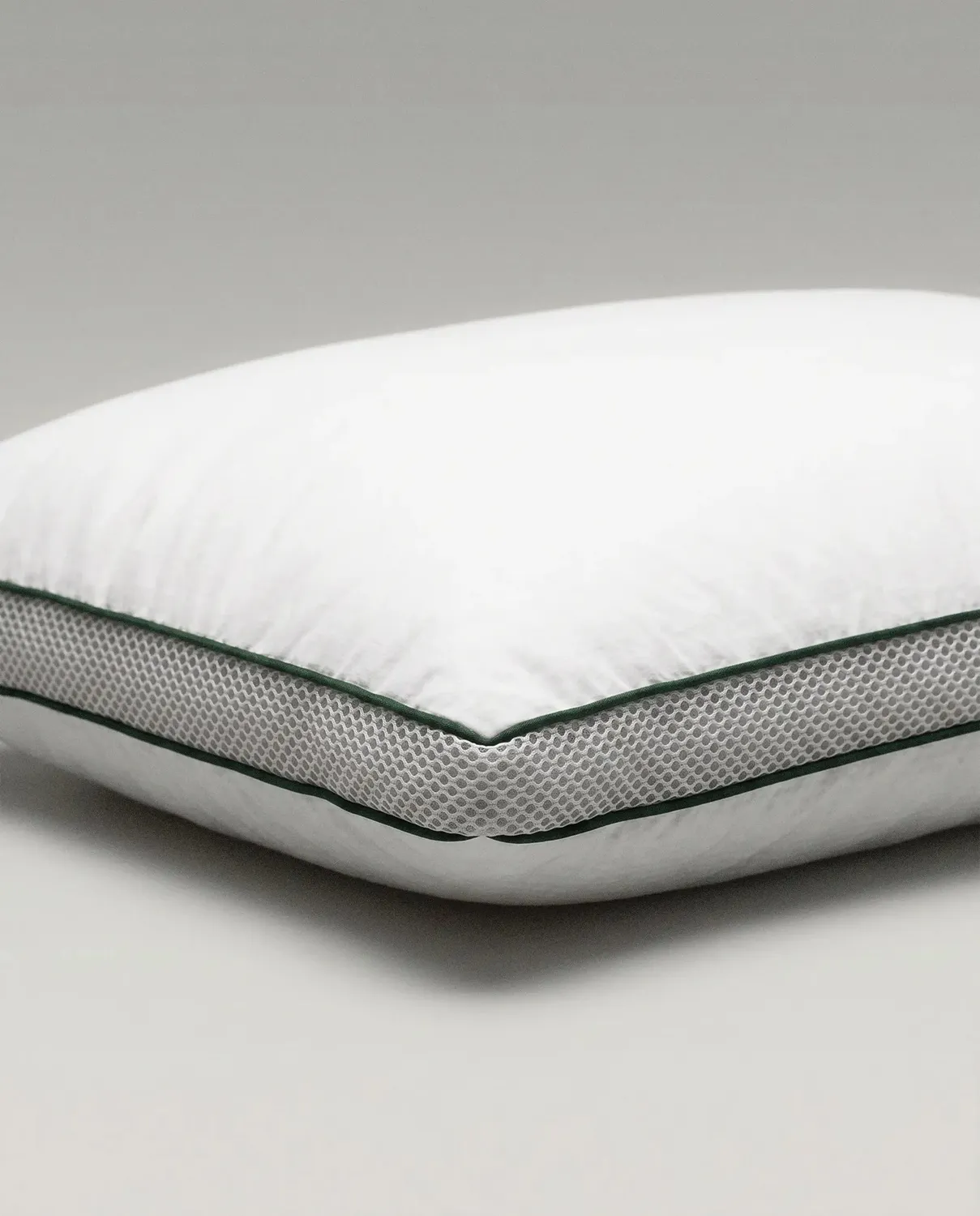 MUUN Mae hovedpude med dun og foam