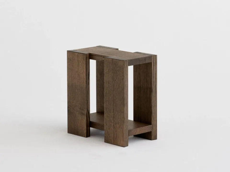 RYE Etagere sidebord medium røget eg massiv