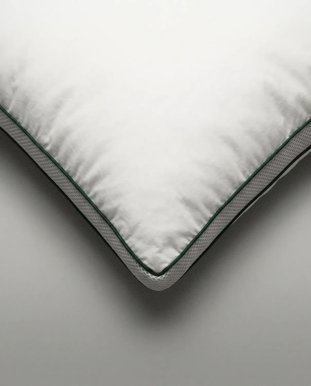 MUUN Mae hovedpude med dun og foam