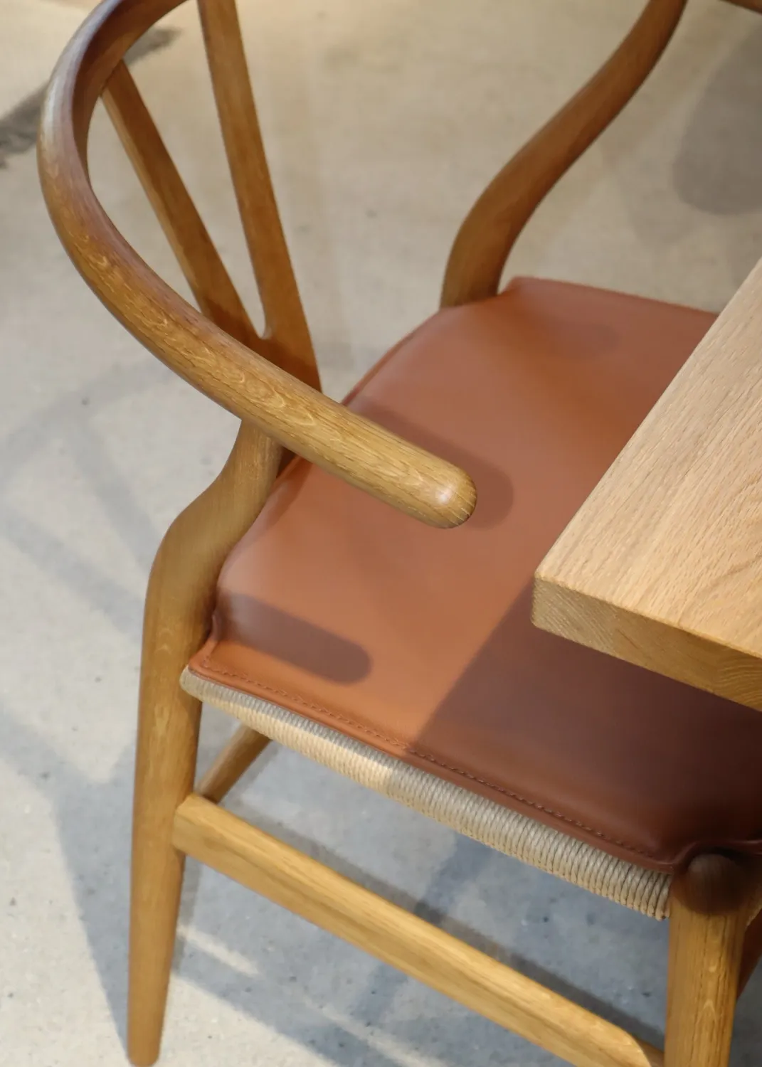 Jacobsen Plus hynde CH24 Y-stol cognac læder
