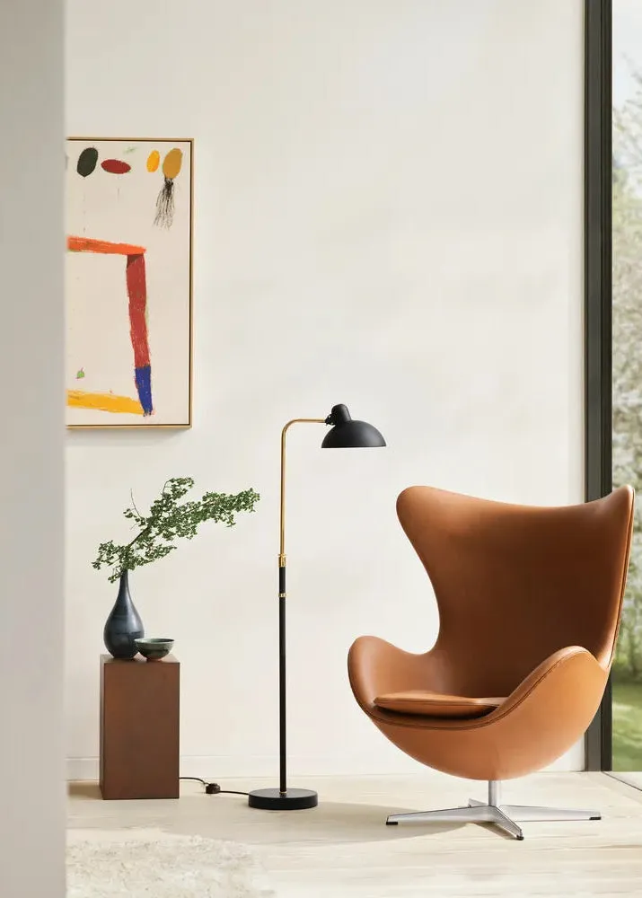 Fritz Hansen Kaiser Idell 6580-F gulvlampe justerbar