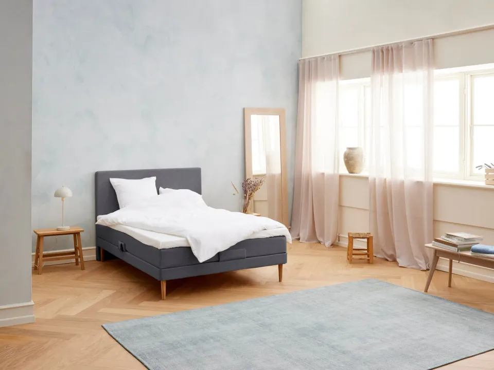 Fabrikkens Kølende Elevation elevationsseng 140x200 antracit kølende