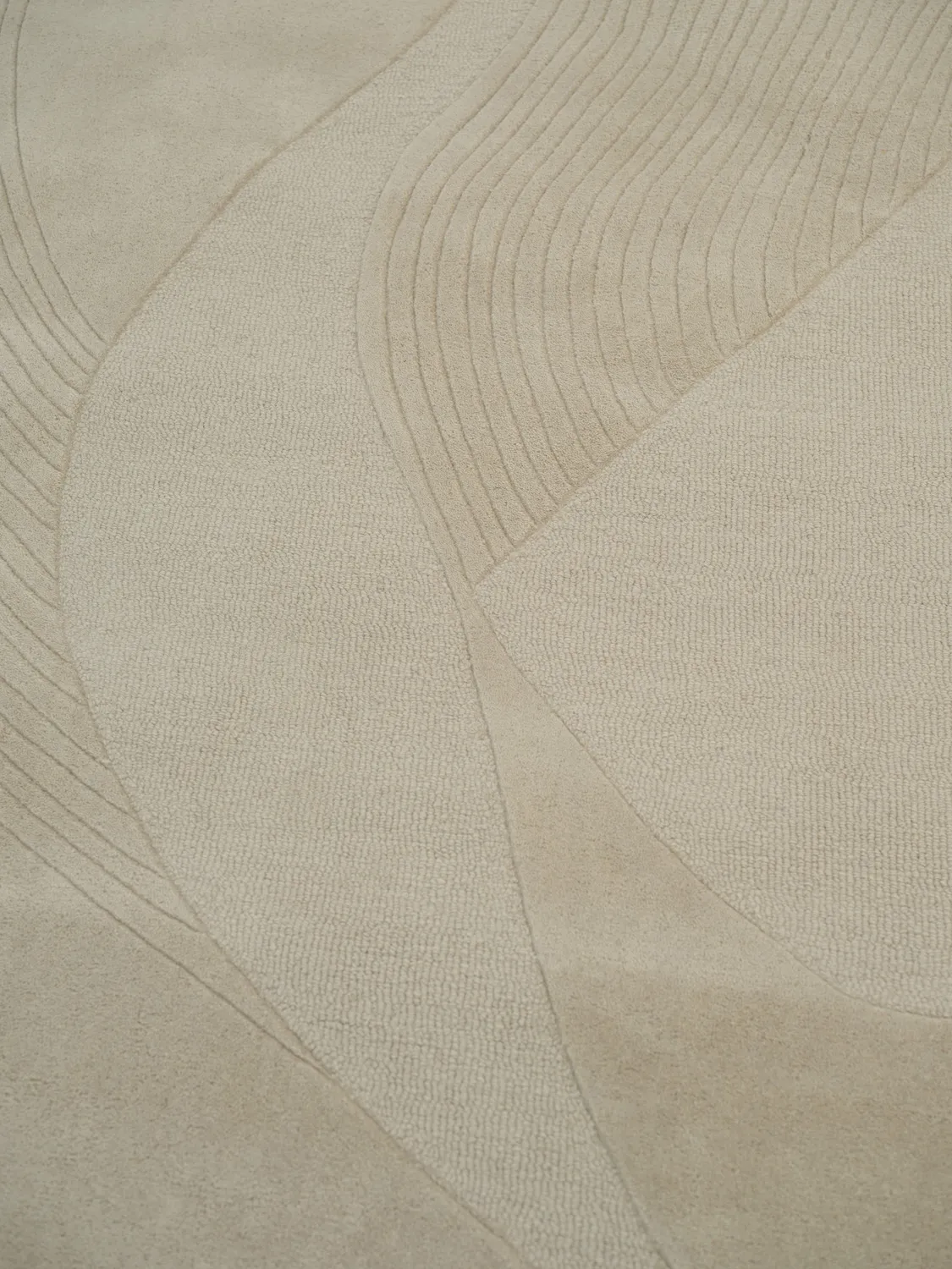 Linie Design Kindle Poetry gulvtæppe cream 250x300