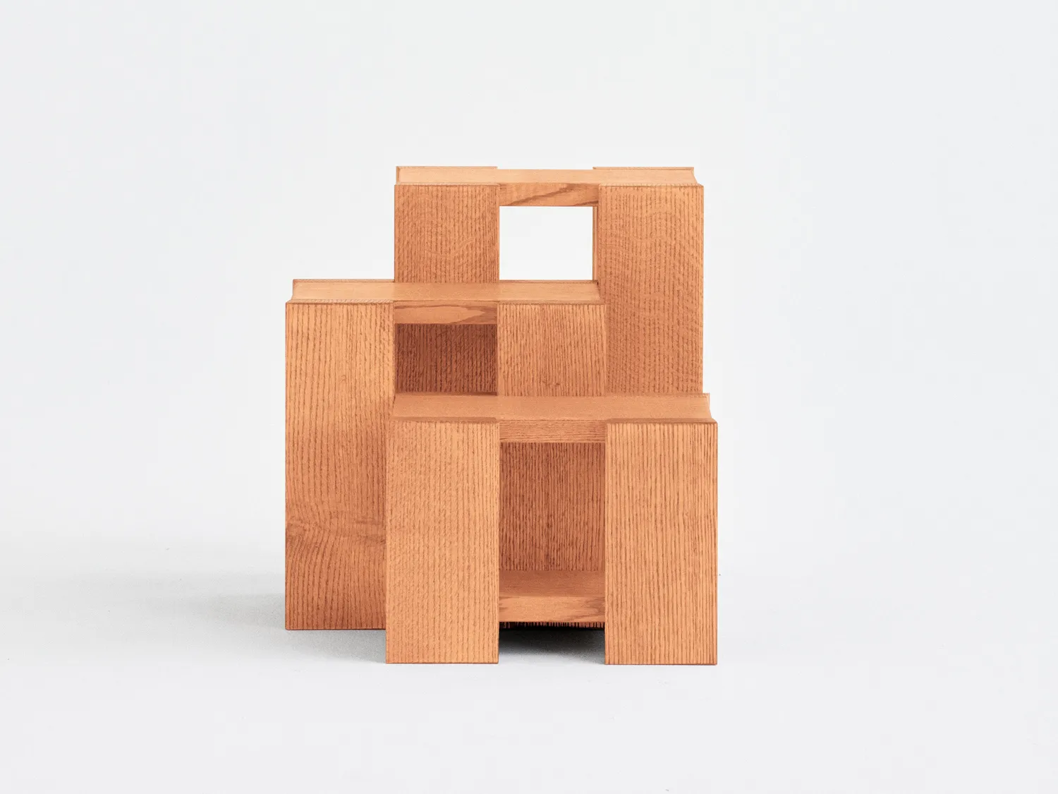 RYE Etagére sidebord medium olieret rød eg