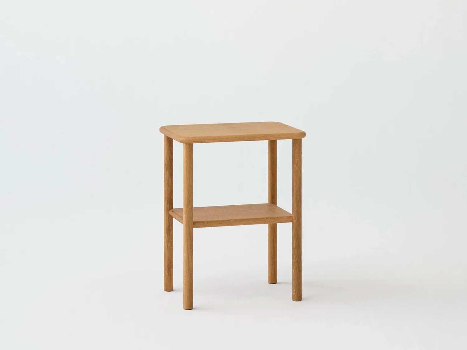 RYE Alling sengebord træ afrundet design
