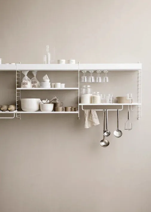 String Furniture Kitchen I køkkenreol hvid