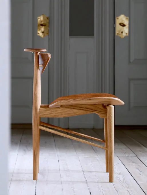 House of Finn Juhl Reading Chair stol eg mørk olie valnød finér