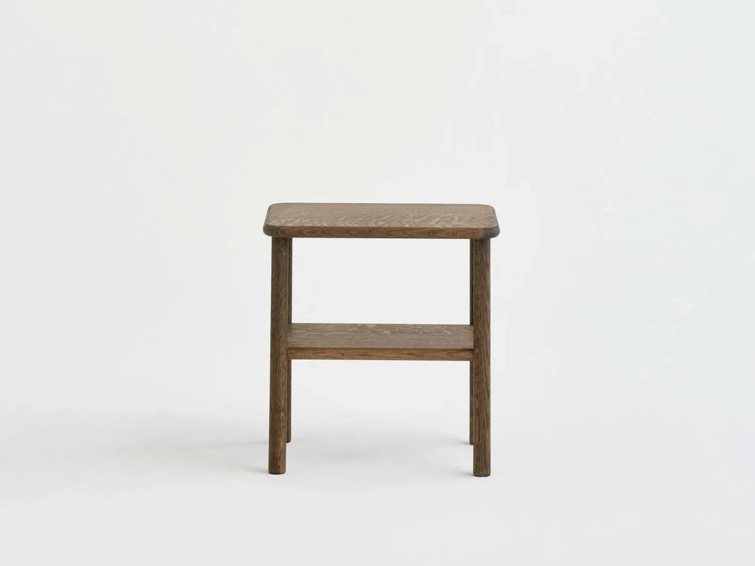 RYE Alling sengebord træ afrundet design