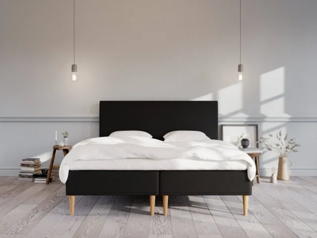 Ragna Saga boxseng 180x200 cm sort med pocketfjedre